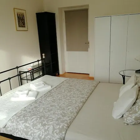 بيت ضيافة Zsuzsanna Vendeghaz 3*