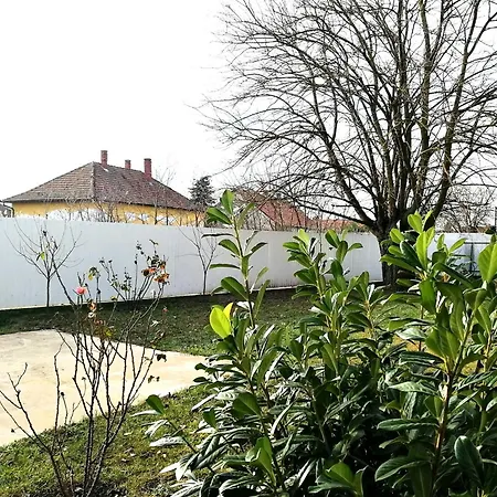 بيت ضيافة Zsuzsanna Vendeghaz