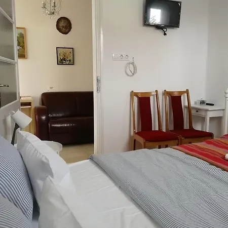 Zsuzsanna Vendégház 3*